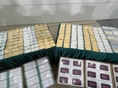 Phát hiện 168 kg vàng và 285 kg bạc trong kiện hàng đồ gia dụng tại sân bay, chặn đứng hành vi trốn hơn 77 tỷ đồng tiền thuế