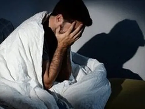 Ban đêm thấy 3 dấu hiệu này, cẩn thận tế bào ung thư đang “trú ngụ” trong cơ thể