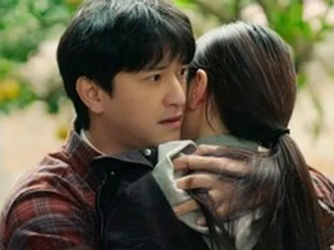 Đôi mắt trợn trừng đáng sợ của Huỳnh Anh