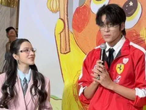 LyLy hội ngộ "chồng" cao 1m92, đắt show sau phim 450 tỷ đồng