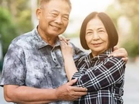 Sau 1 năm thử về quê dưỡng già, vợ chồng tôi quyết định ở lại thành phố: Vì bài toán chi phí - y tế - chất lượng sống khác xa tưởng tượng