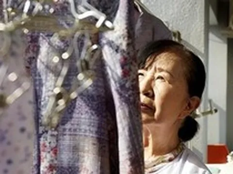 Sáu tháng sống chung, tôi bật khóc: “Ông ấy đòi hỏi quá nhiều!” - Góc khuất tài chính khi tái hôn tuổi trung niên