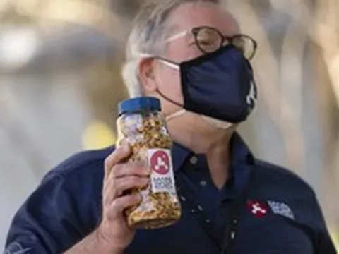 'Hạt đậu may mắn': Biểu tượng niềm tin kỳ lạ tại NASA