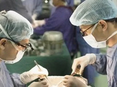 Vì sao chi phí mổ tim, ghép tạng tại Việt Nam chỉ bằng 1/10 của Mỹ?