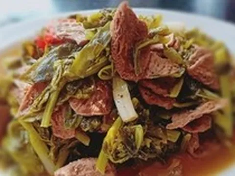 Bác sĩ chuyên khoa thận cảnh báo: Thận cực nhạy vơi s7 "kẻ thù" này, toàn món nhiều người Việt thích ăn