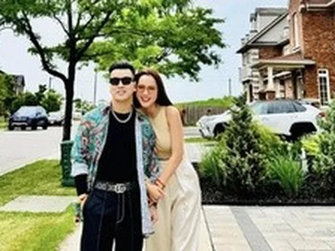 Ưng Hoàng Phúc bán biệt thự