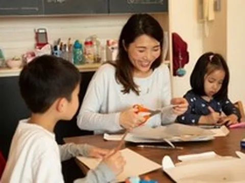 Đừng ép mình làm cha mẹ hoàn hảo, chỉ cần kiên trì 5 điều này con sẽ tự khắc ưu tú