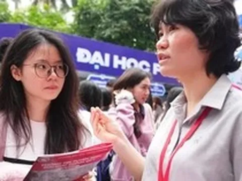 Tuyển sinh đại học 2026: Nhiều trường 'trải thảm đỏ' mời thí sinh