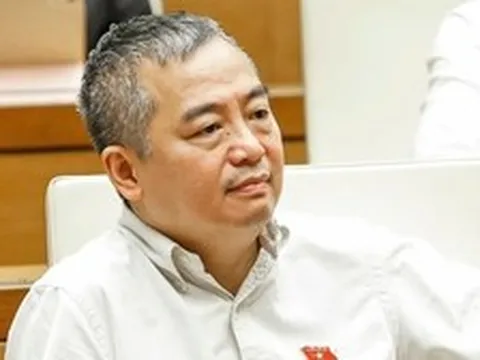 PGS.TS Nguyễn Lân Hiếu chỉ ra nghịch lý bệnh viện tư quá tải và gánh nặng chi phí y tế