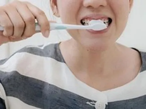 Lời khuyên cho các gia đình đang đánh răng bằng bàn chải điện
