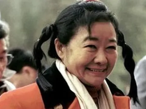 Tìm chồng mất tích, nữ tỷ phú dính bẫy tình thầy pháp dỏm, suýt mất 13 tỷ USD