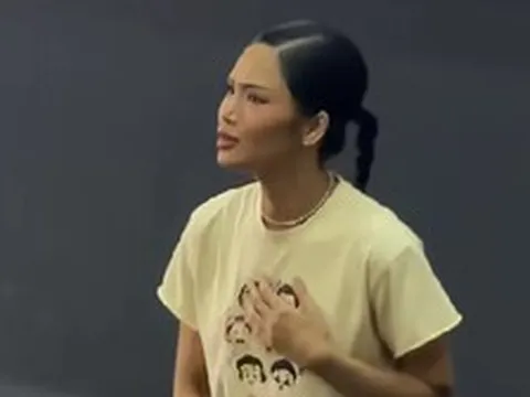 Lần đầu tiên Vbiz có 1 nữ diễn viên phải bỏ chạy khỏi rạp vì bị khán giả chê diễn đơ cứng