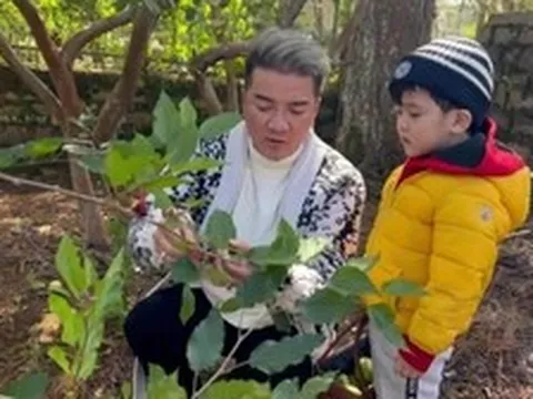 "Ông hoàng nhạc Việt" U60 gà trống nuôi con trai 7 tuổi: "Ba sẽ cố hết sức, lần này sẽ khác"