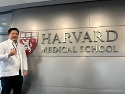 Danh tính TikToker người Việt đang bị giục xóa video vì "ảnh hưởng bữa cơm gia đình"