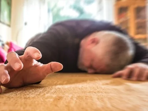 Người đàn ông 62 tuổi đột ngột tử vong dù chăm tập thể dục, bác sĩ chỉ ra sai lầm "chết người"