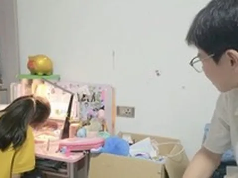 Clip nam sinh khóc nức nở khiến 15 nghìn cư dân mạng Việt đồng cảm vô cùng: Ai ở hoàn cảnh này mới hiểu!