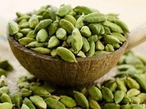 Nghe tên xa lạ nhưng là loại gia vị quen thuộc ở Việt Nam, đắt thứ 3 thế giới sau nghệ tây và vani