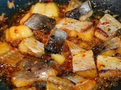 Đây chính là “bí quyết” khử mùi tanh: Cho vào khi rửa cá, tanh mấy cũng biến mất, thịt mềm ngọt bất ngờ