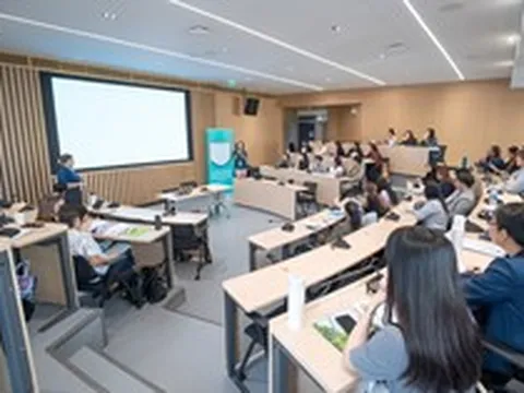 Cambridge xác nhận lộ đề thi Toán quốc tế ở nhiều nước, trong đó có Việt Nam: Hủy kết quả, toàn bộ thí sinh phải thi lại