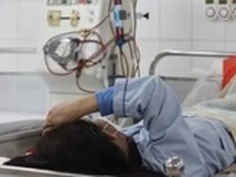 ‘Tôi còn trẻ, tôi vẫn khỏe, sao lại có thể suy thận?’