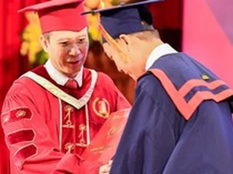 Chân dung cựu nam sinh vừa được bổ nhiệm làm Giám đốc ĐH Bách khoa Hà Nội