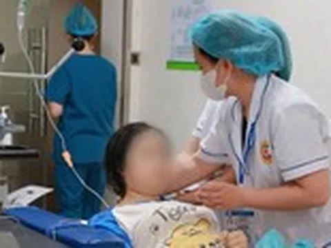 Thiếu nữ 17 tuổi mất gần 2 lít máu do vỡ nang buồng trứng