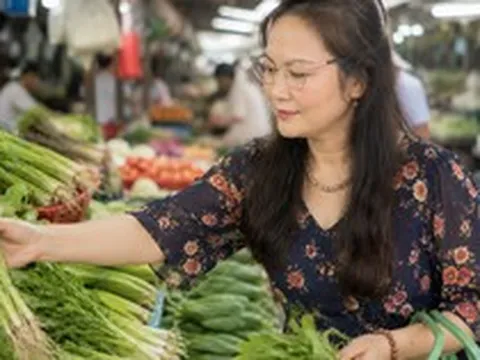Ở tuổi 56, người phụ nữ này nghỉ việc với lương hưu hơn 5 triệu/tháng: “Tôi không giàu, nhưng lần đầu thấy đời mình nhẹ đi”