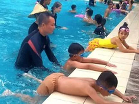 Cấp cứu đuối nước trẻ em: 'Thời gian vàng' và sai lầm chết người cần tránh