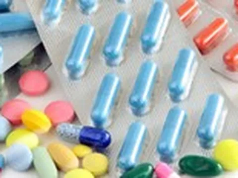Chế độ ăn uống có thể làm tăng nguy cơ gây tác dụng phụ khi uống thuốc