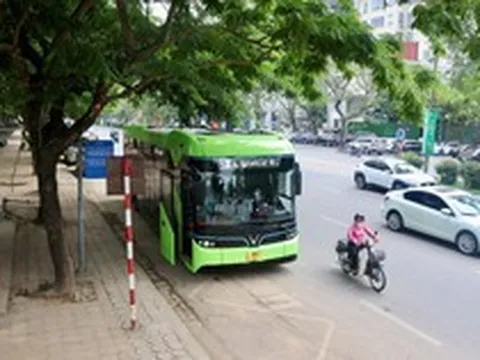 Sau 1 ngày triển khai, tuyến buýt 0 đồng Hà Nội - Hạ Long của Vingroup có thông báo đặc biệt