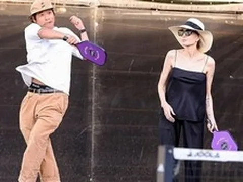 Tóm gọn Angelina Jolie và con trai nuôi gốc Việt trên sân pickleball, Pax Thiên hiện thế nào sau tin đột ngột qua đời?