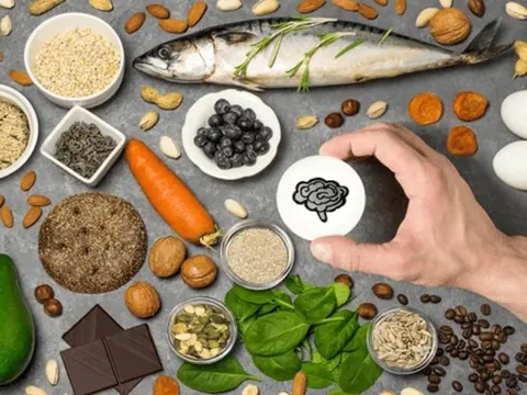 Bí quyết ăn uống mùa thi: 5 "siêu thực phẩm" giúp não hoạt động hiệu quả hơn