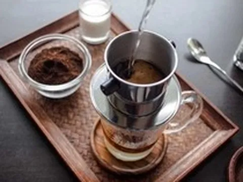 Uống cà phê mỗi ngày, người đàn ông 37 tuổi nhận kết quả khám sức khỏe khiến bác sĩ ngạc nhiên hỏi: “Anh đã làm gì vậy?”
