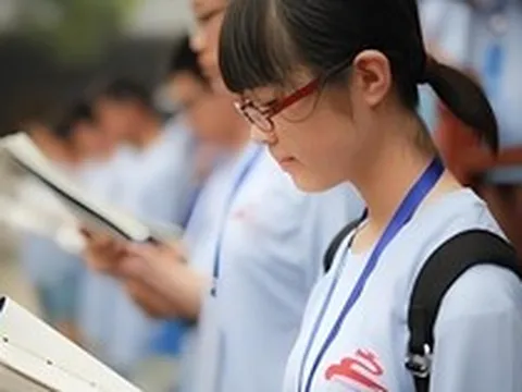 Cha mẹ của những học sinh đứng đầu đang âm thầm làm điều này cho con