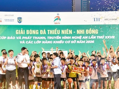 Bế mạc Giải Bóng đá Thiếu niên - Nhi đồng Cúp Báo và phát thanh, truyền hình Nghệ An lần thứ 27