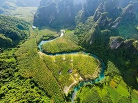 Không phải Hạ Long hay Phú Quốc, đây là nơi lọt top điểm đến nghỉ dưỡng kết nối thiên nhiên nổi bật châu Á, vừa đón 41.400 lượt khách trong dịp nghỉ lễ