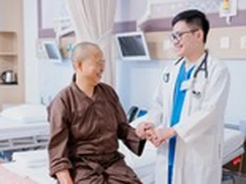 Sốc điện chuyển nhịp tim giúp người bệnh thoát khỏi nguy cơ đột quỵ