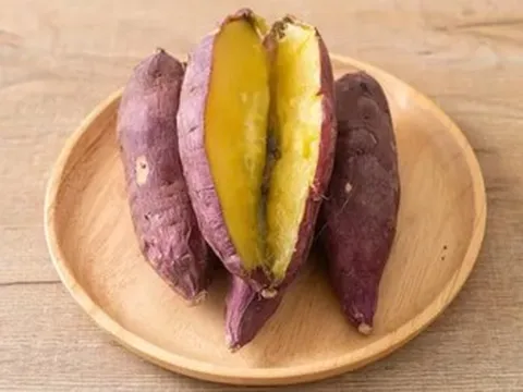 Ăn khoai lang mỗi sáng suốt 3 tháng, người phụ nữ 30 tuổi nhận tin bất ngờ