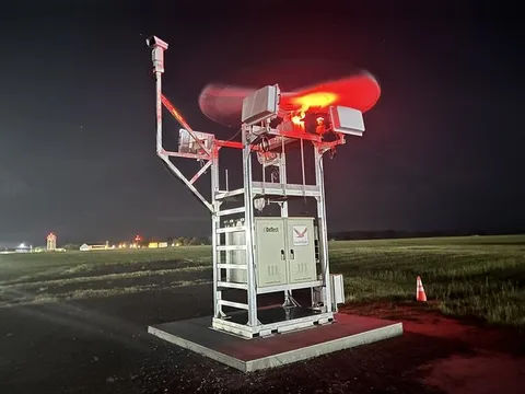 DeTect đã nhận được hợp đồng cung cấp Hệ Thống Radar Phát Hiện Chim MERLIN™ True3D® cho Sân Bay Soekarno-Hatta tại Jakarta.