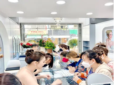 SĨ LINH LUXURY DIAMOND & JEWELRY: HÀNH TRÌNH XÂY DỰNG THƯƠNG HIỆU TỪ UY TÍN VÀ NIỀM TIN