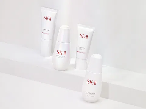 Tỏa sáng rạng rỡ từ sâu bên trong với bộ sản phẩm dưỡng sáng da của SK-II