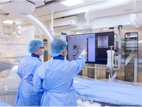 Kịp thời cứu sống người phụ nữ vỡ túi phình mạch não