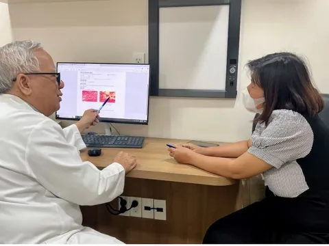 CHẨN ĐOÁN VÀ ĐIỀU TRỊ THÀNH CÔNG TRƯỜNG HỢP LAO TUYẾN VÚ HIẾM GẶP TRONG THAI KÌ