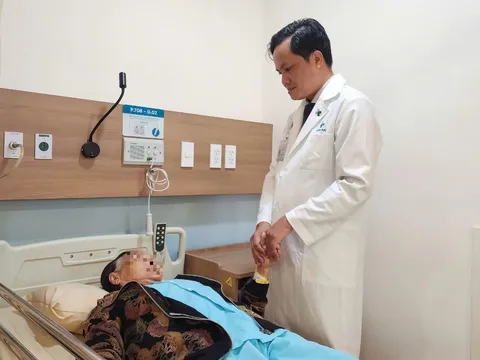 Cắt tách dưới niêm mạc qua nội soi (ESD) – Giải pháp loại bỏ khối u ống tiêu hóa an toàn, không cần phẫu thuật